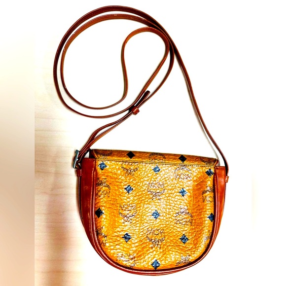 WOW POSHMARK - Authentic MCM Crossbody Festival Bag = FESTIVAL & CONCERT READY! - Picture 12 of 13